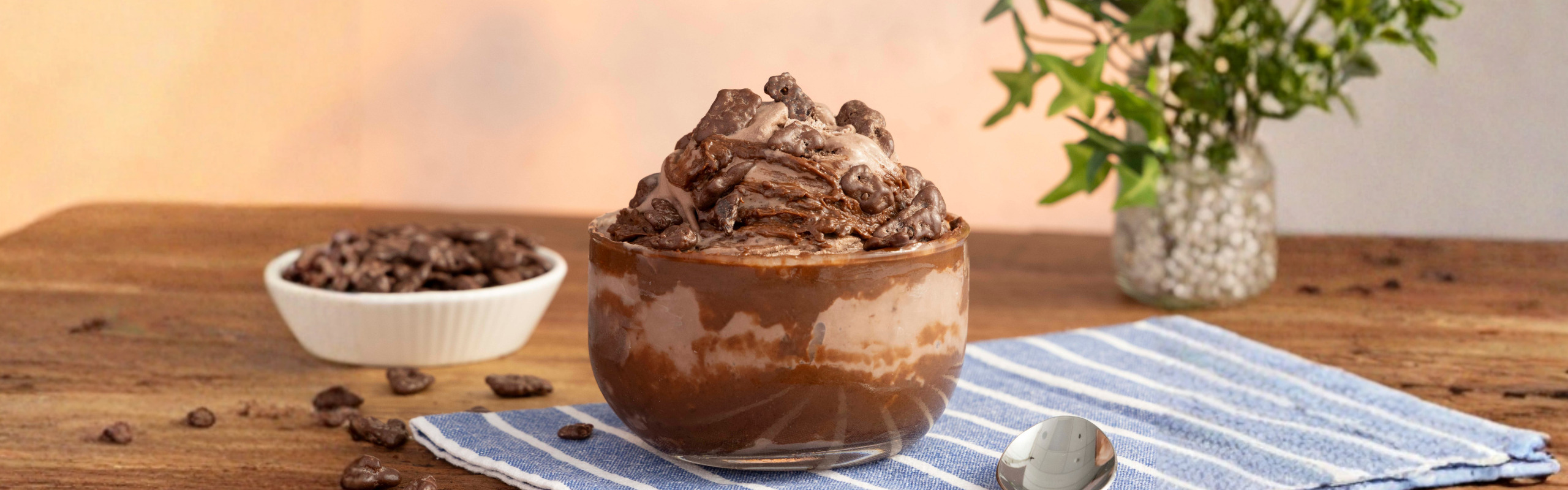 Sorvete Mix Chocolate Com Ovomaltine® Creme Crocante